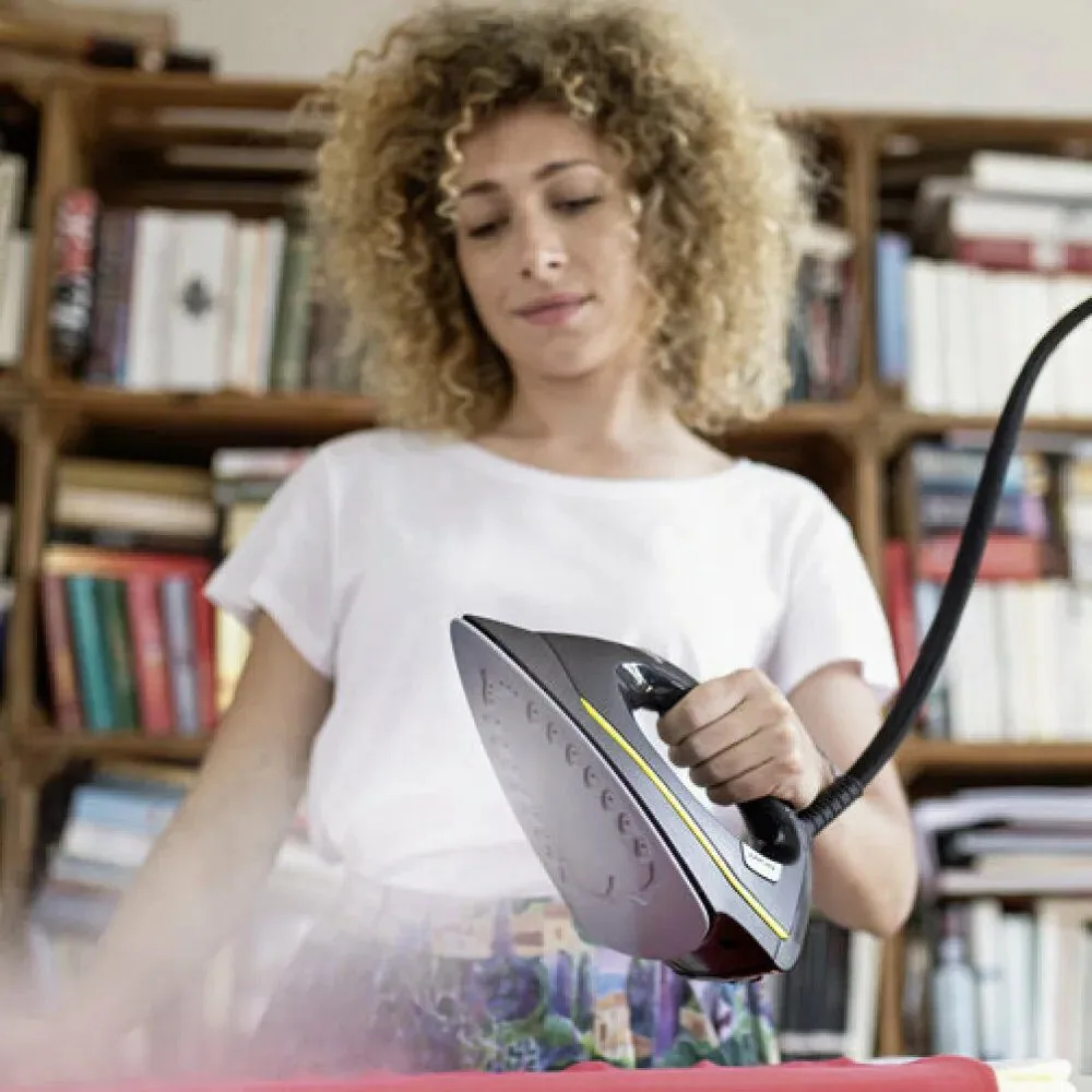 Зображення товару Парова система Karcher EasyFix (1.512-462.0) 2000вт.,3.5 бар.,глад.доска з встр.розетко.,утюг,пароочисник,1