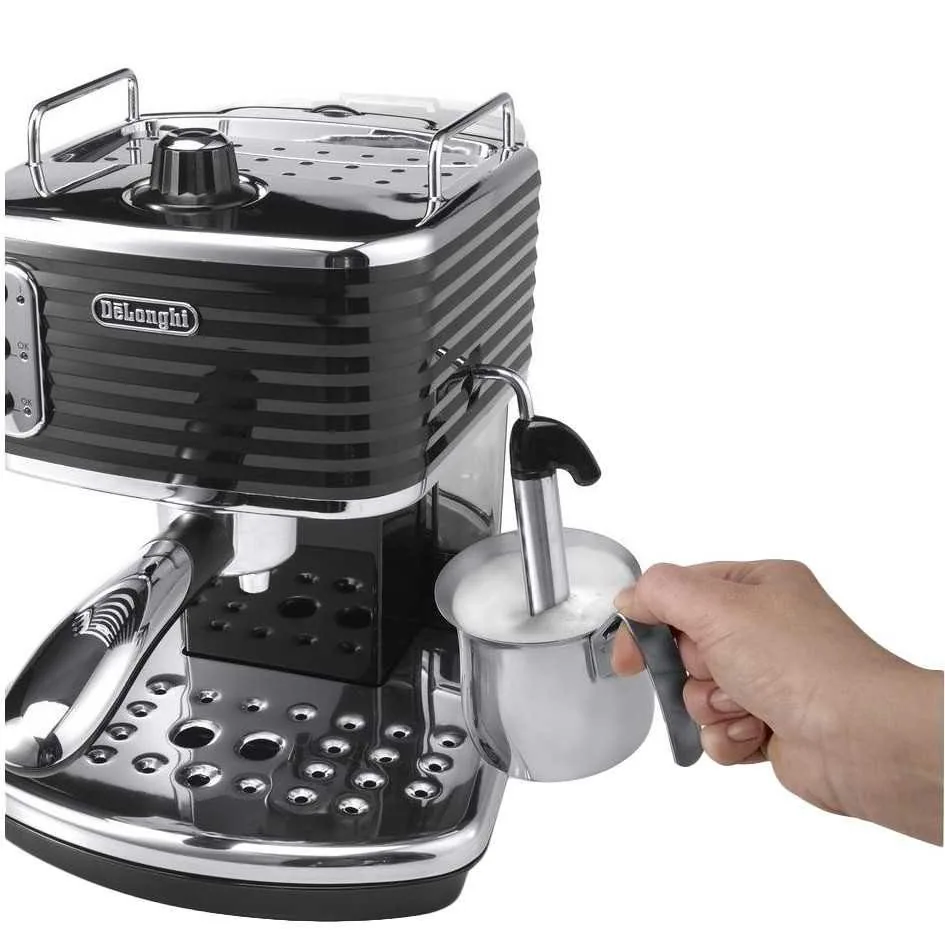 Зображення товару Кавоварка DELONGHI 1100вт.,ріжк.,15 бар,капучіно,2 порції,підігрів,автовикл.1