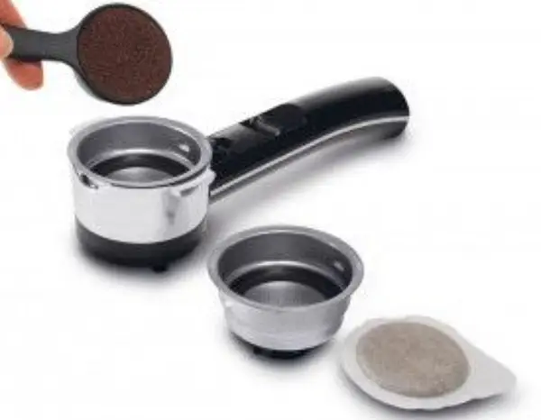 Зображення товару Кавоварка еспресо Delonghi EC 221.W2